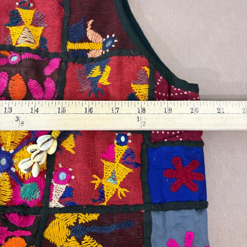 Vintage Angelique Vest Sz M Embroidered Patchwork Boho Hippie Witchy Whimsigoth - Picture 8 of 8